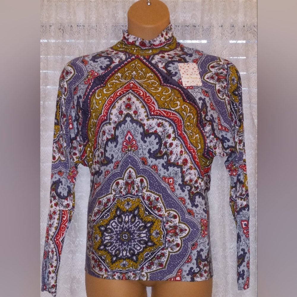 NWT Free People Wisteria Print turtle neck top Size Small
